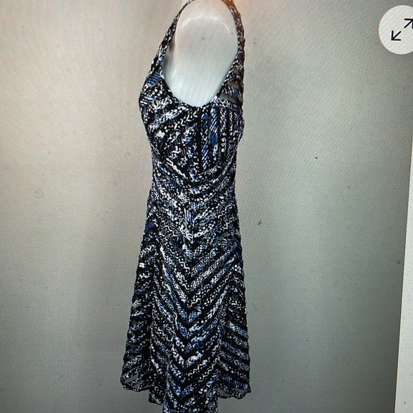 Parker Mirabella mesh insert dress in blue size small - Picture 5 of 8